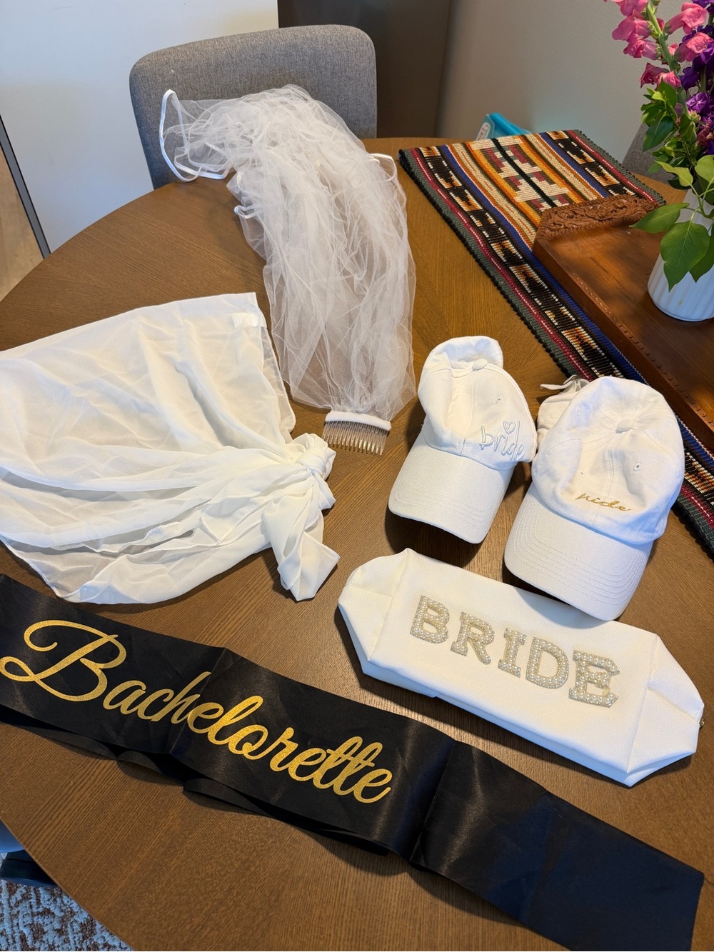 BRIDE TO BE Accessories!